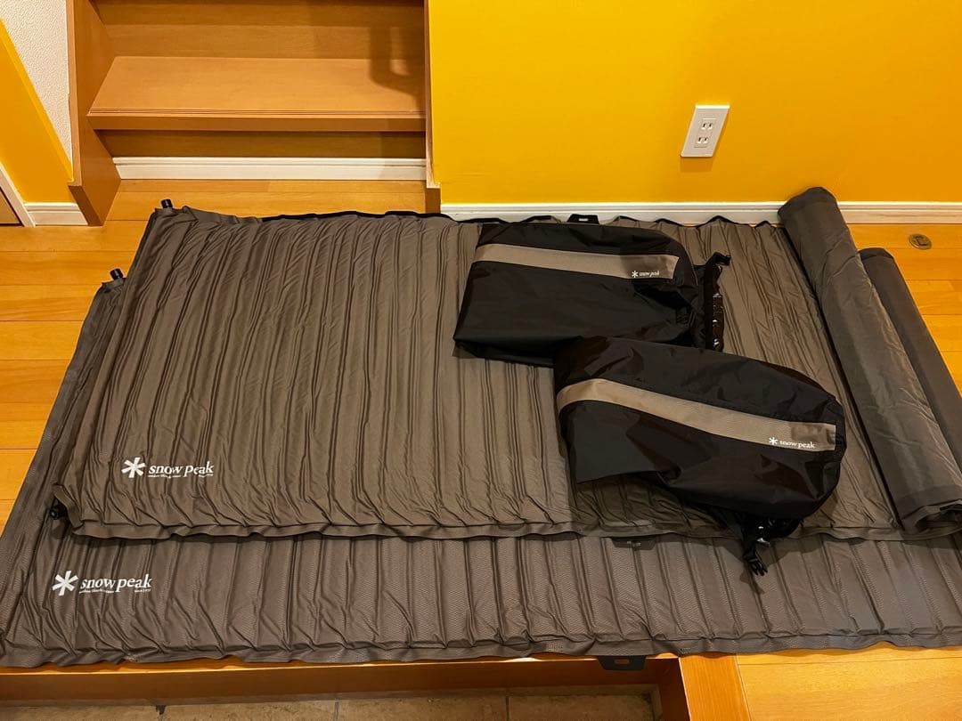  peak キャンピングマット 2.5×2ケ