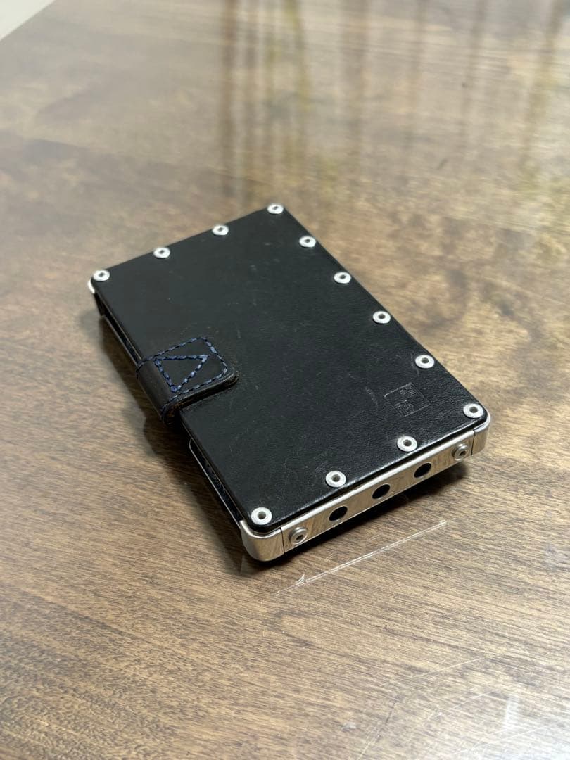 エアロコンセプト　名刺入れ