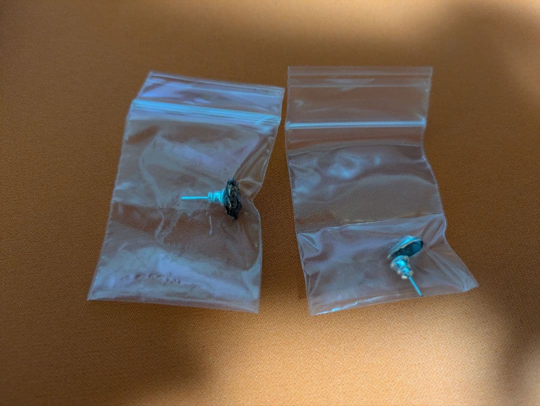 大ベルセルク展 シルバー ペアピアス ベヘリット&薔薇 新品 未使用