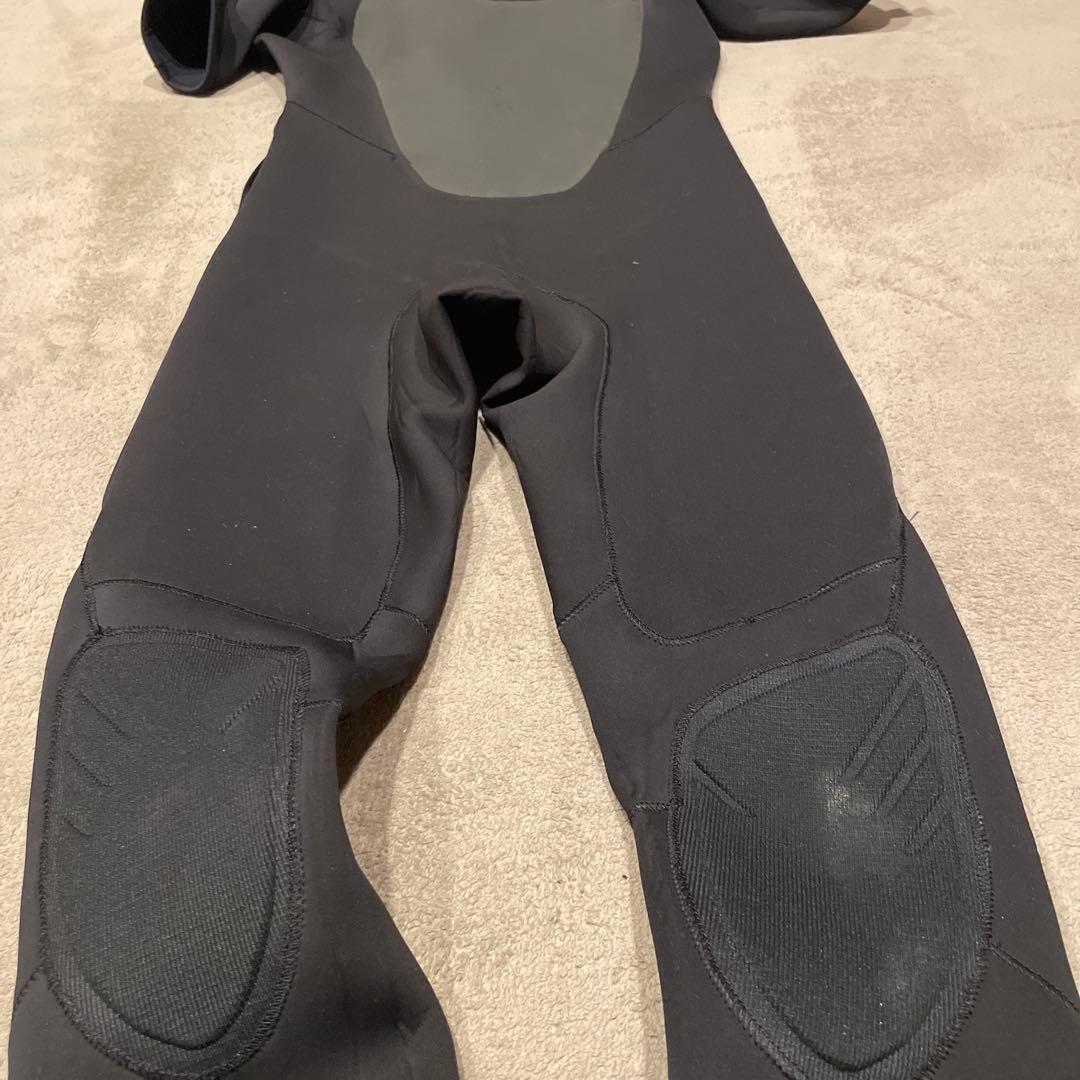 Billabong M ブラック ウェットスーツ シーガル