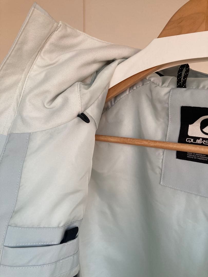 QUICKSILVER スノーボードジャケットS 新品未使用　防水透湿20K