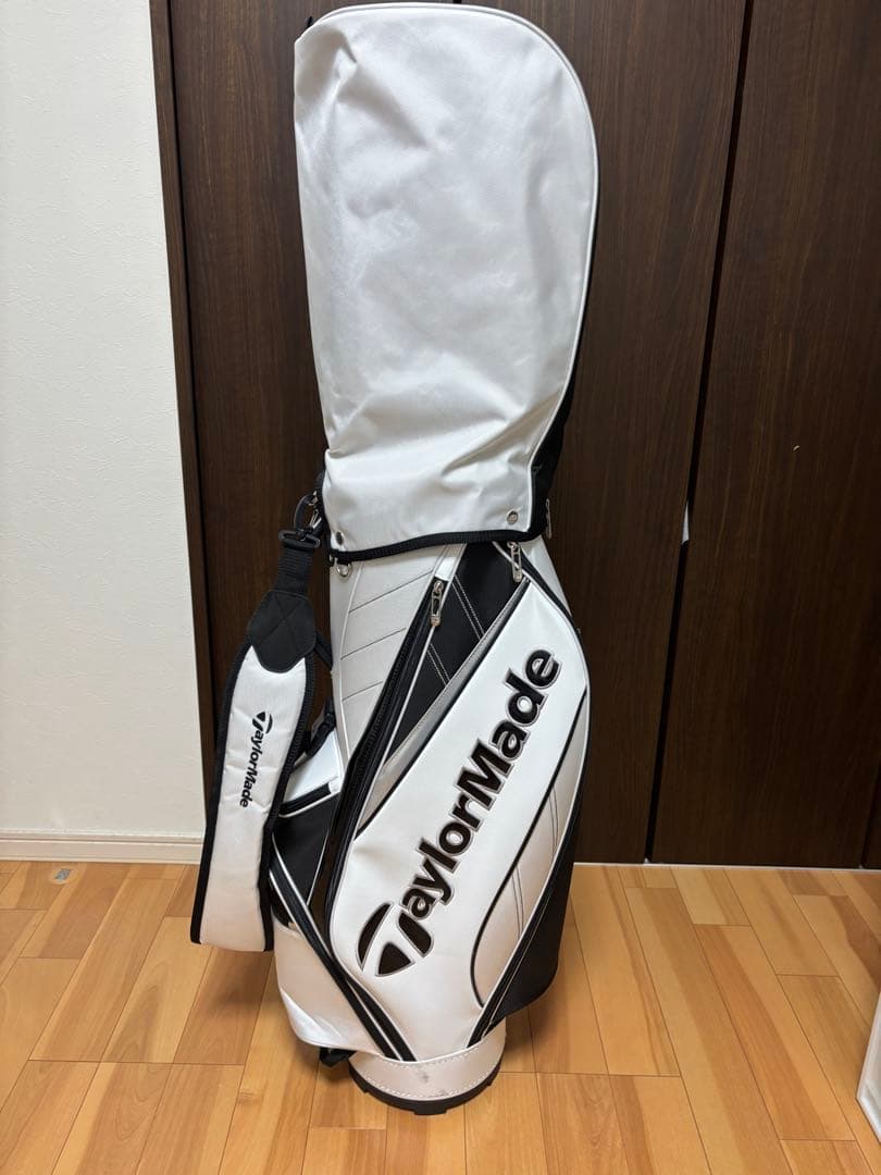 TaylorMade キャディバッグ ホワイト・ブラック
