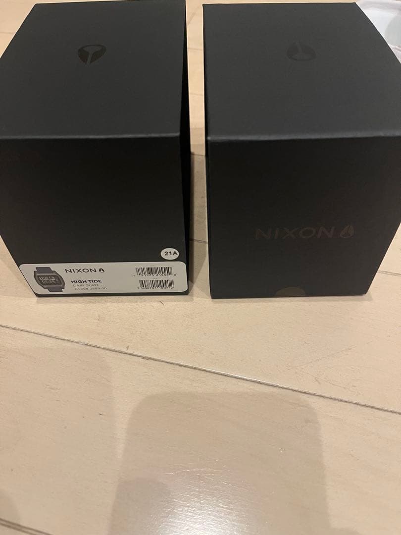 本日発送　新品未使用　NIXON HIGH TIDE