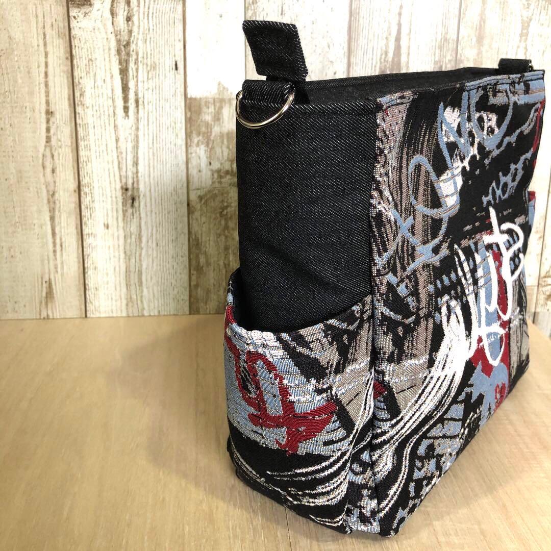 ショルダーバッグ　ハンドメイド　デニムリメイク　ブラック　ラクガキ【新品デニム】