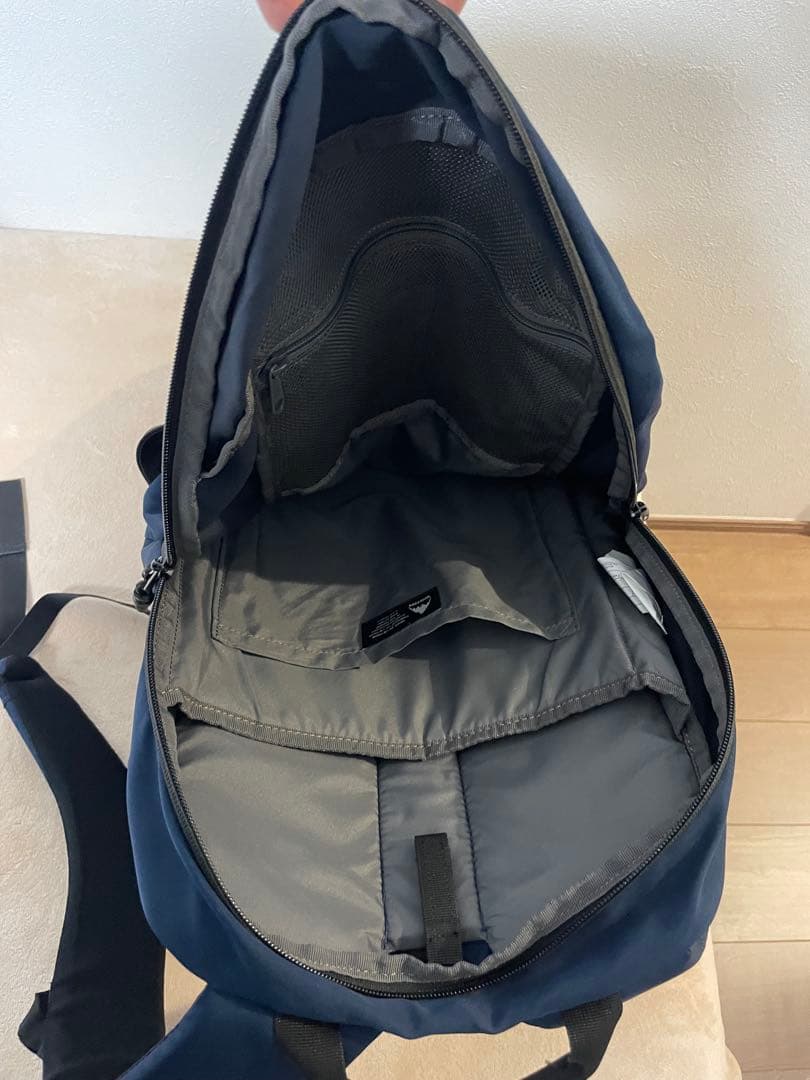 Burton ネイビー バックパック