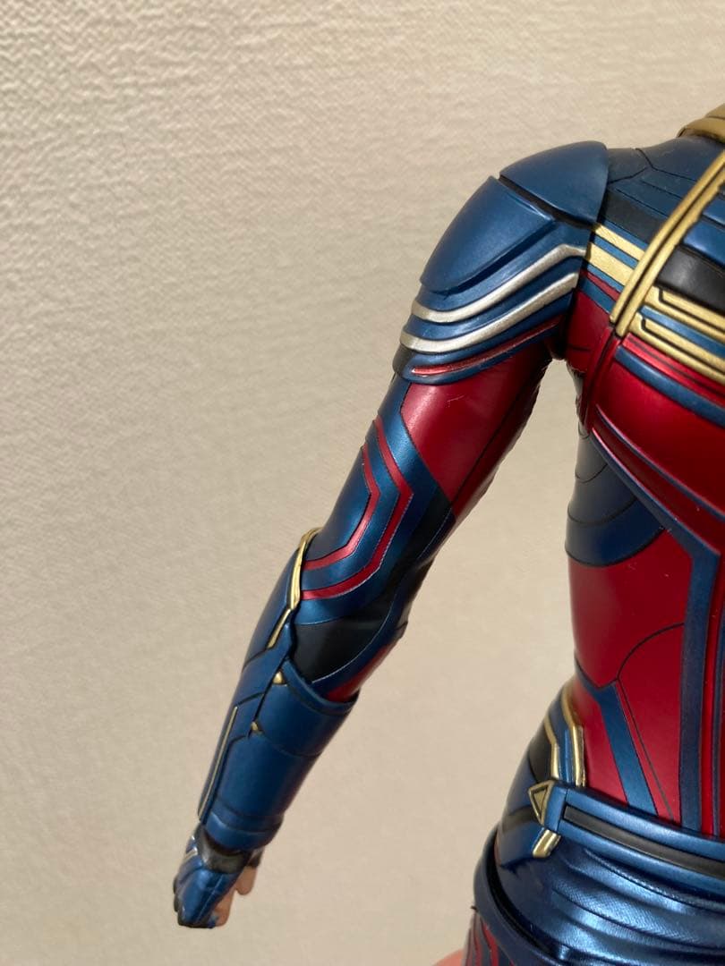 ホットトイズ『アベンジャーズ/エンドゲーム』キャプテン・マーベル フィギュア