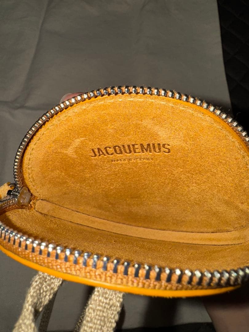 即発送可能　 JACQUEMUS スエード円形ポーチ