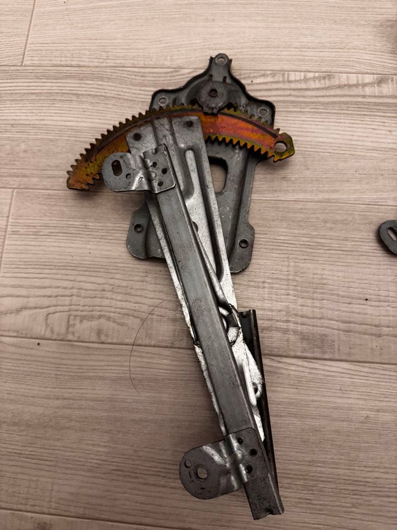 【廃盤】シルビア ヴァリエッタ 三角窓レギュレーター左右