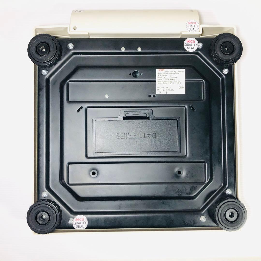 軽量＆高精度。現場で信頼される体重計。デジタルフラットスケール seca877