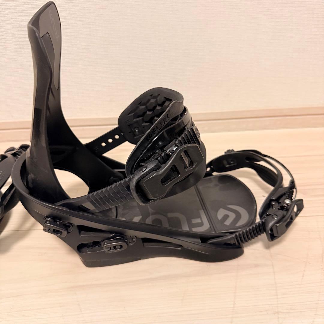 美品　FLUX フラックス DS 22-23 Mサイズ