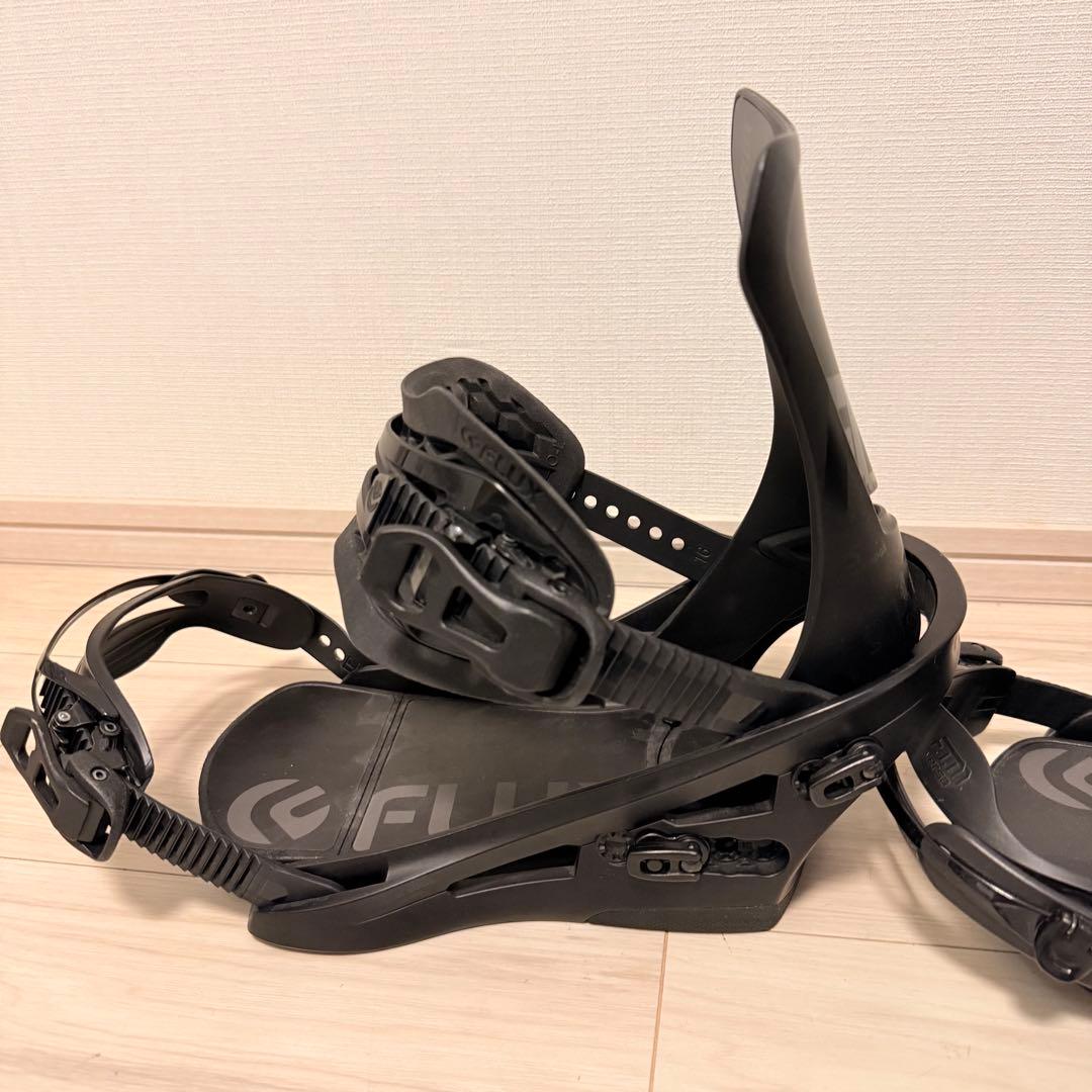 美品　FLUX フラックス DS 22-23 Mサイズ