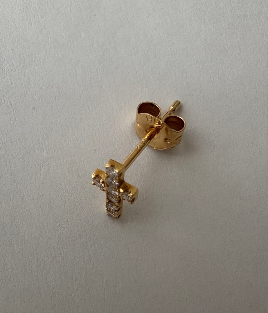 AHKAH クロスパヴェ ピアス　片耳