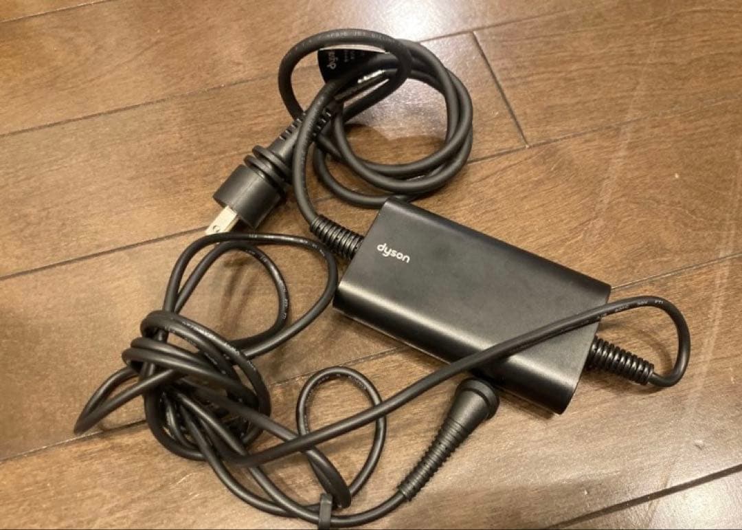 美品☆DysonストレートヘアアイロンHS07ダイソン☆コードレス☆ドライヤー