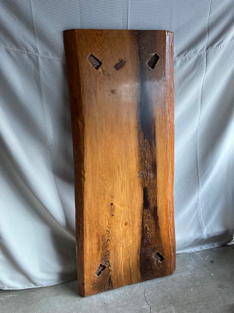 無垢　一枚板　カウンター　ブビンガ?