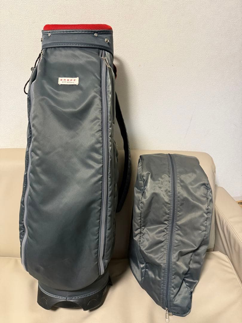 【送料込み】廃盤希少　大人気完売品　オノフ　ONOFF キャディバッグ