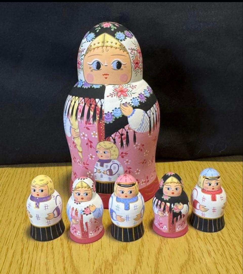 セール❗️ロシア　アーティスト　ダリア　ミッチィナ作品。マトリョーシカ。6体。