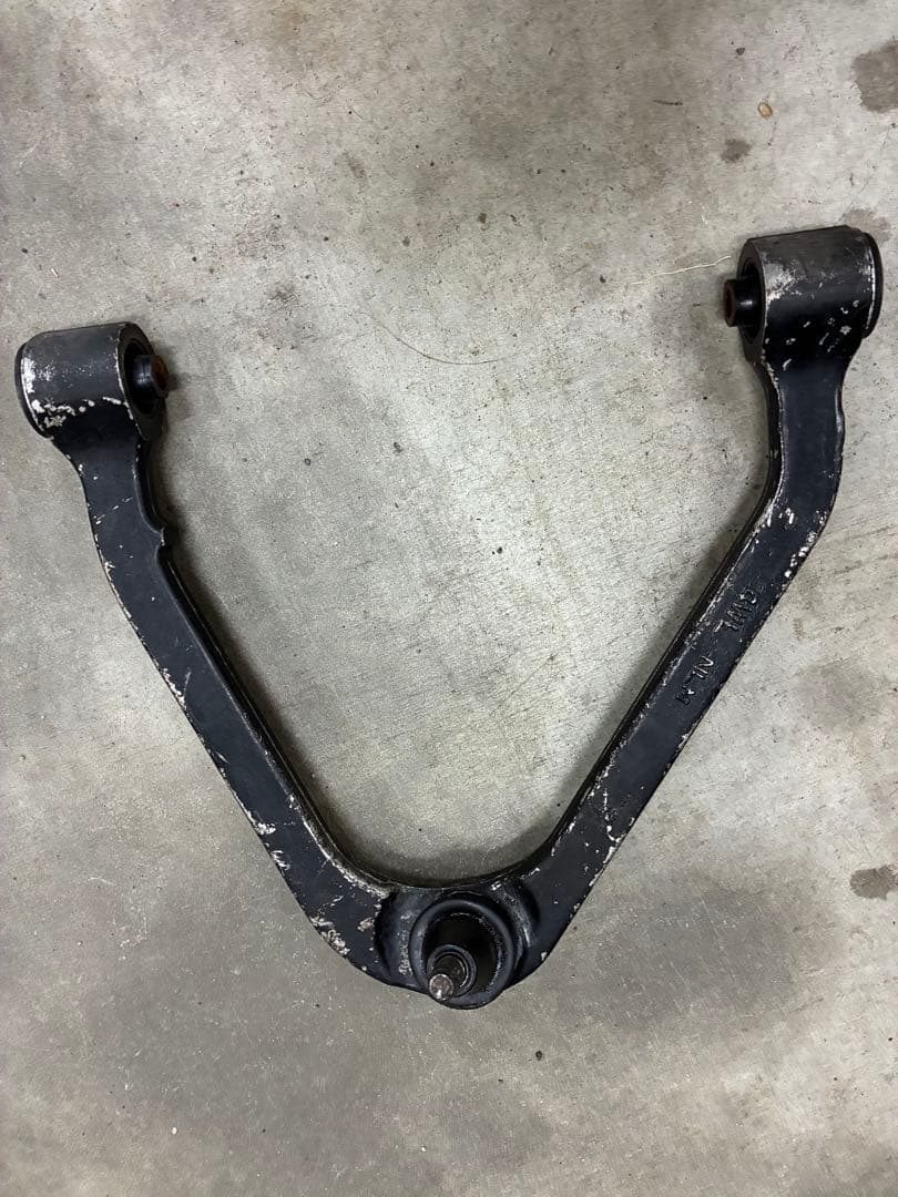 nm35 ステージア アッパーアーム z33 v35 流用に