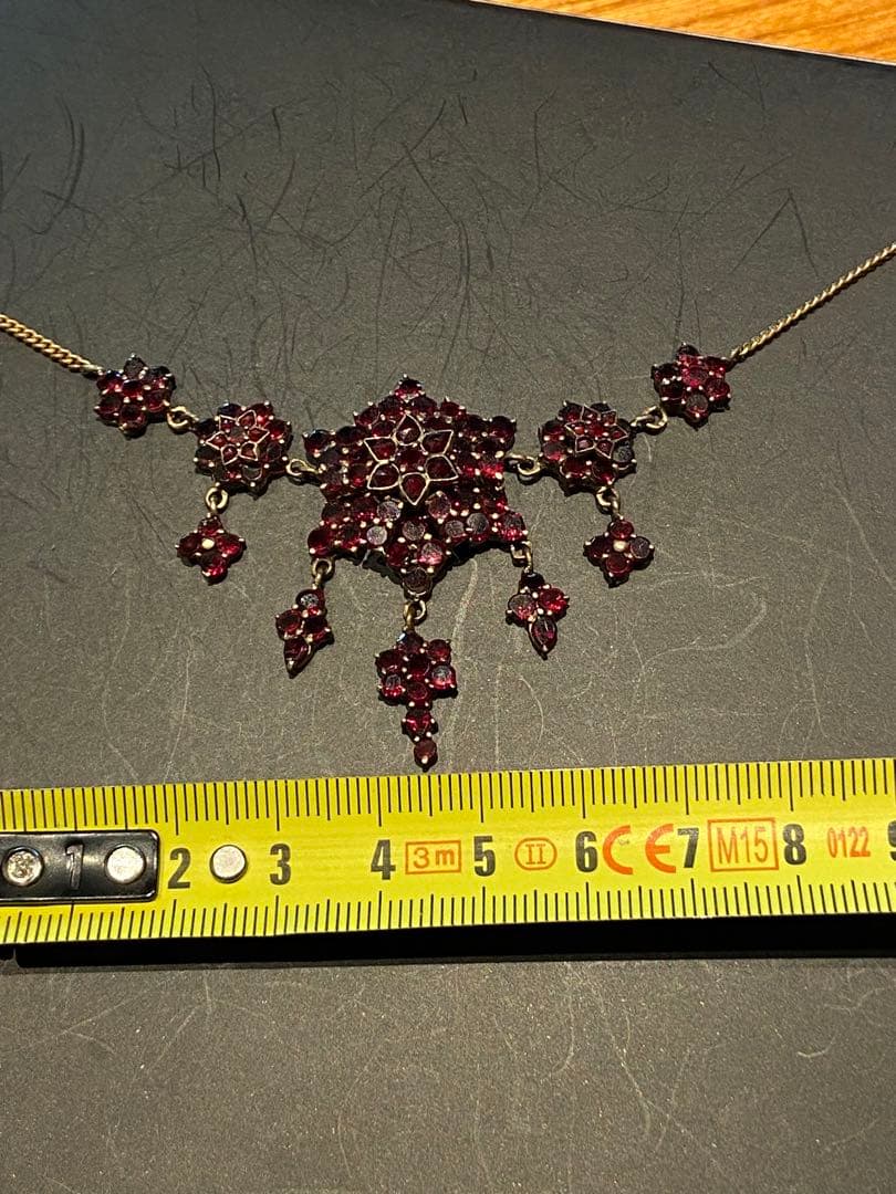 アンティークジュエリー　9金　ガーネット　ネックレスk