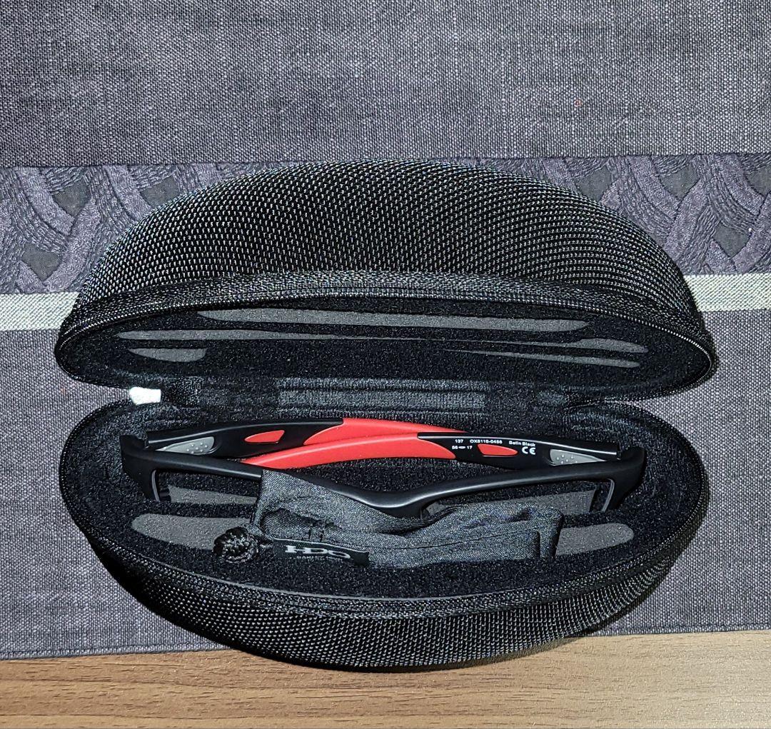 Oakley スポーツメガネ ブラック/レッド