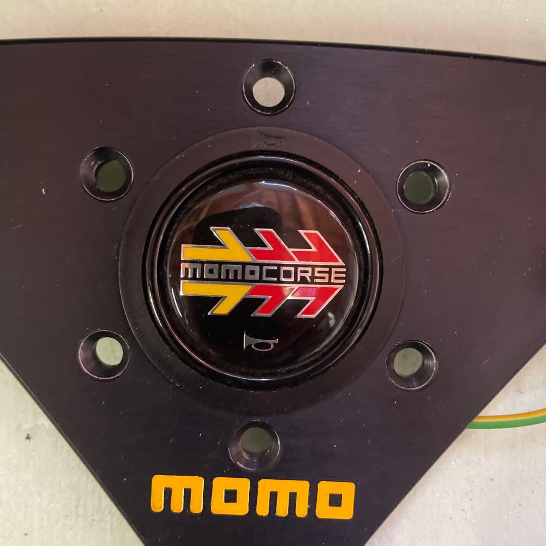 MOMOステアリング(TYP V35 KBA70068)