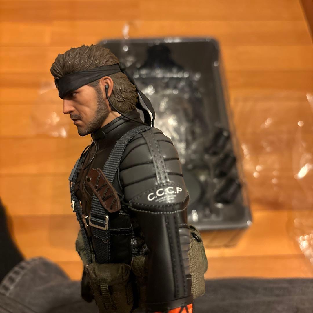 HOTTOYS メタルギア ソリッド３ スネークイーター ネイキッド・スネーク