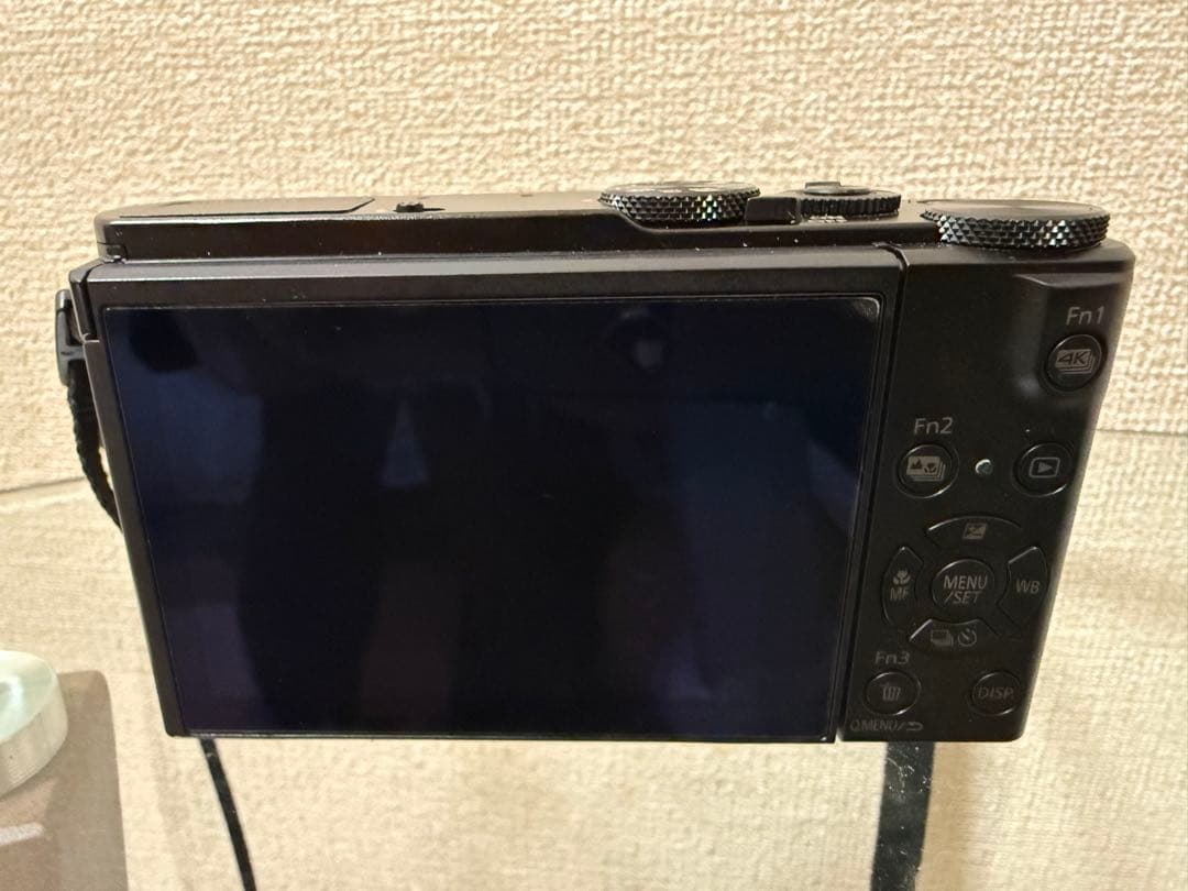 【中古】Panasonic DMC-LX9 充電ケーブル・バッテリーなし
