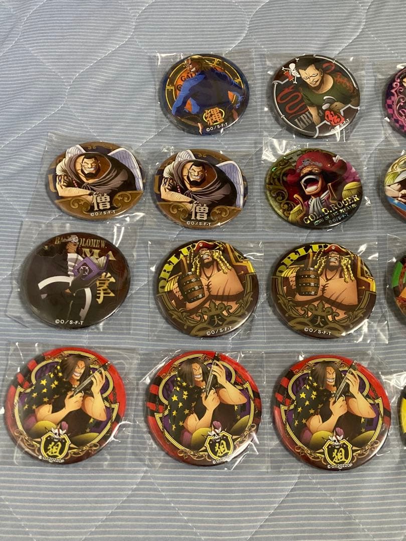 ONE PIECE ワンピース　バースデー缶バッジ　缶バッジ　大量　まとめ売り