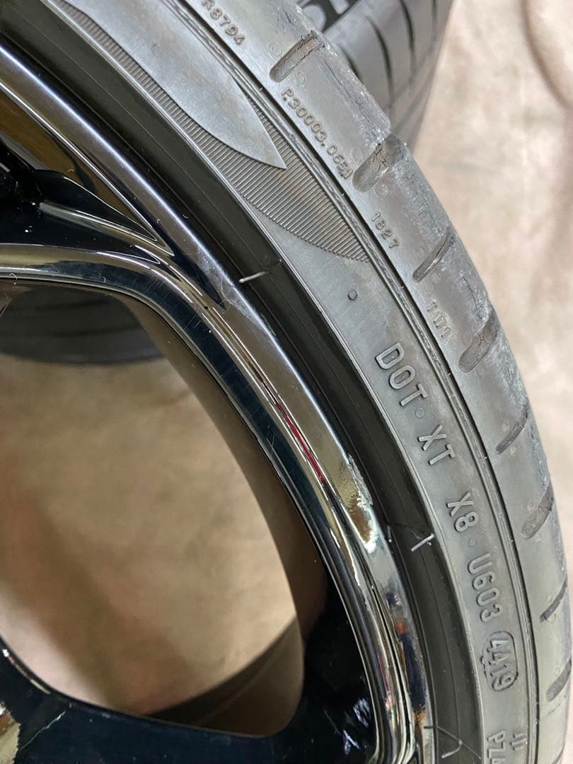 ぱるぷんて お年玉特別価格！20インチ ランボウラカン純正OPタイヤ付き