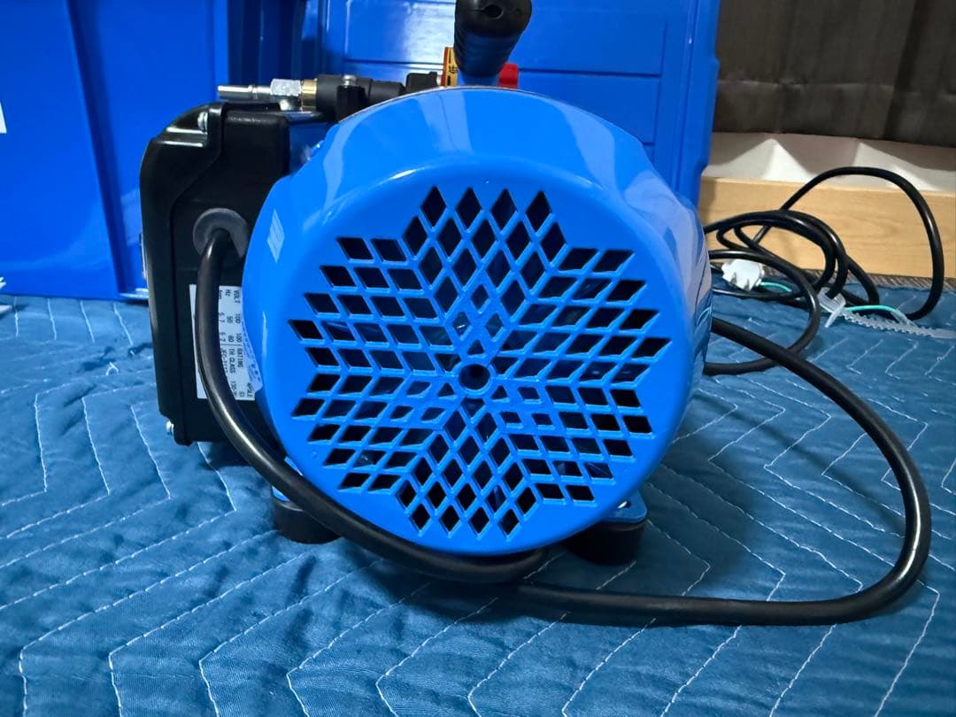 エアコン高圧洗浄機　丸山