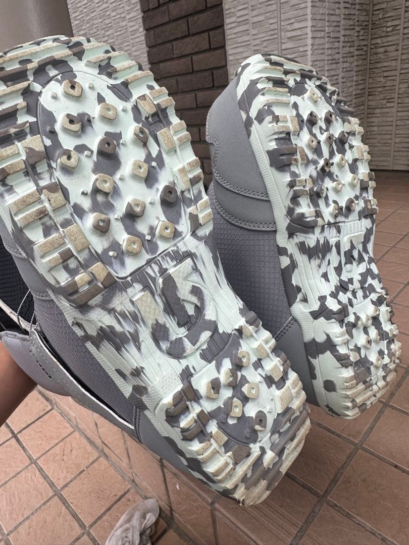 スノーボードブーツ BOAシステム