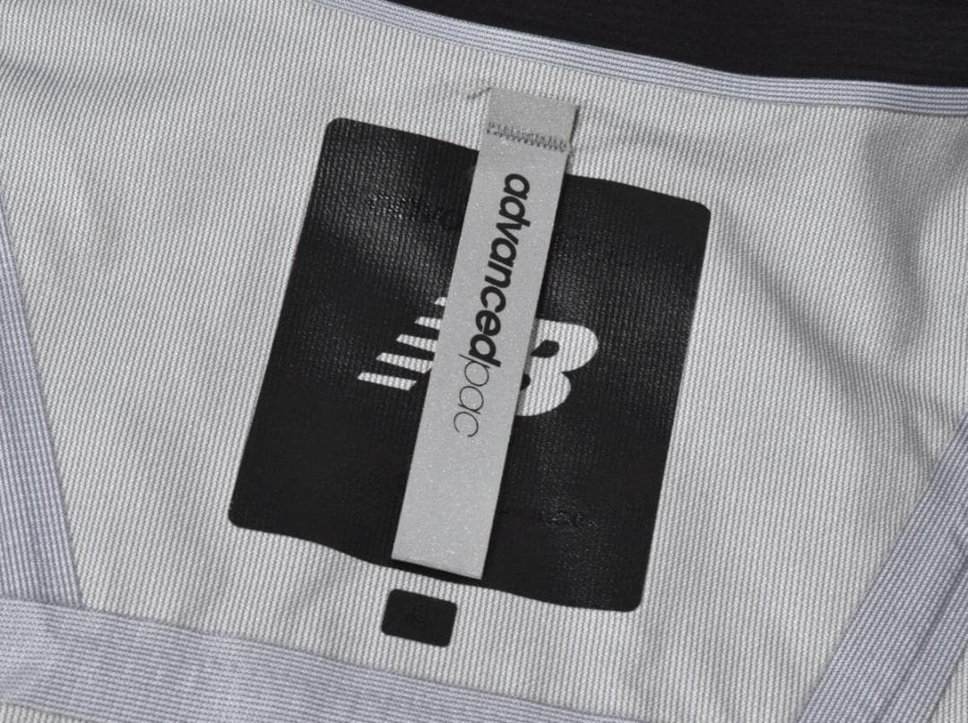 未使用 ニューバランス ゴルフ 軽量 ３レイヤーナイロンジャケット 4 (M)