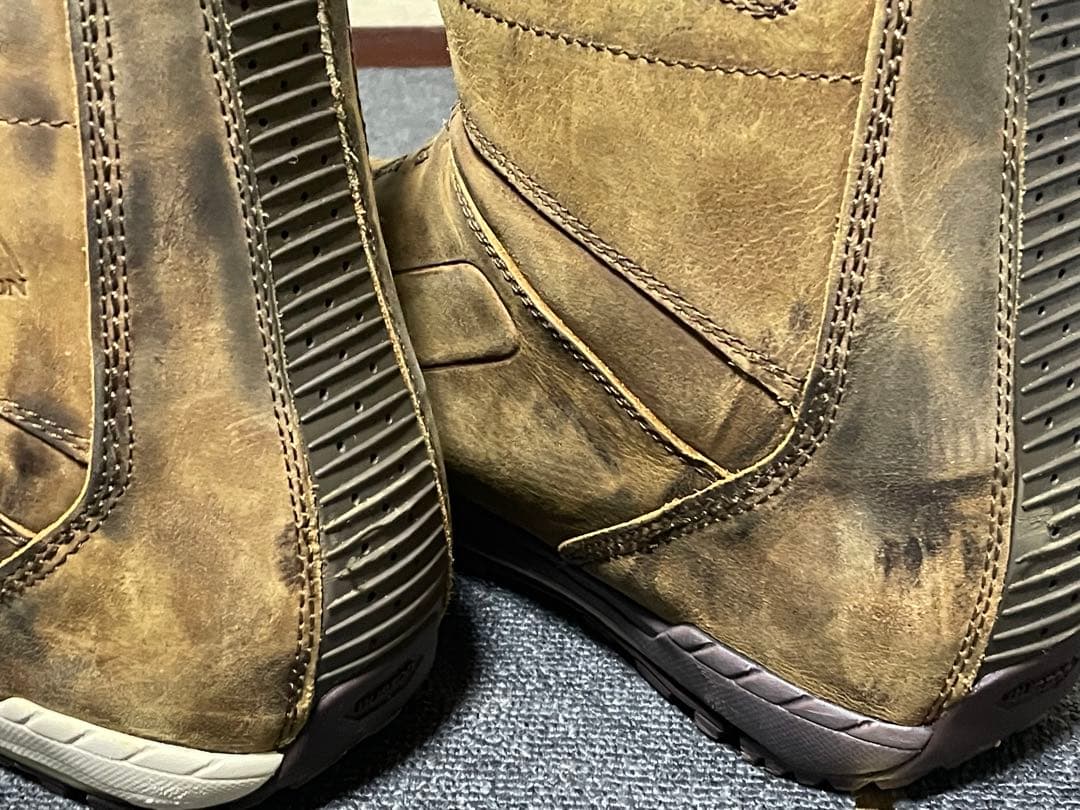 BURTON ION RED WINGレザー　28㎝