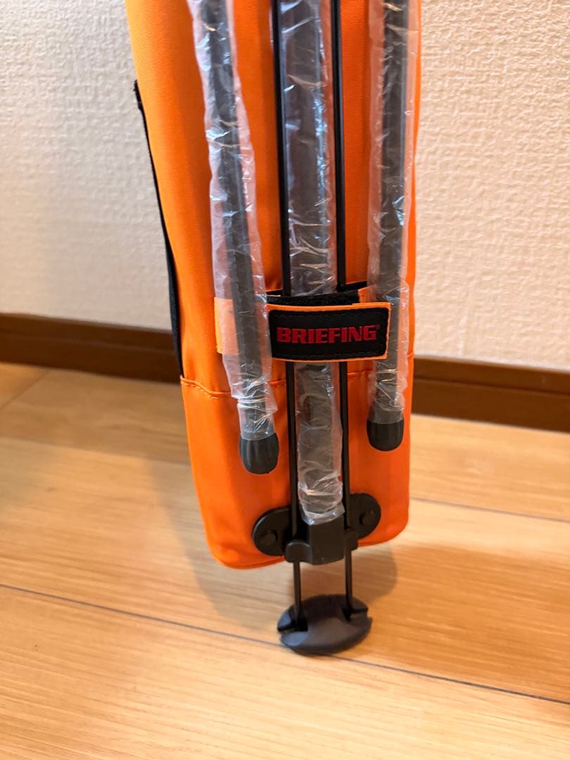 【レア】【新品未使用】ブリーフィング　セルフスタンド　キャディバッグ　オレンジ