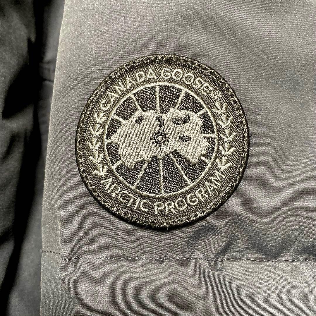 【美品】カナダグース　マクミランパーカー　ブラックレーベル　ネイビー　M