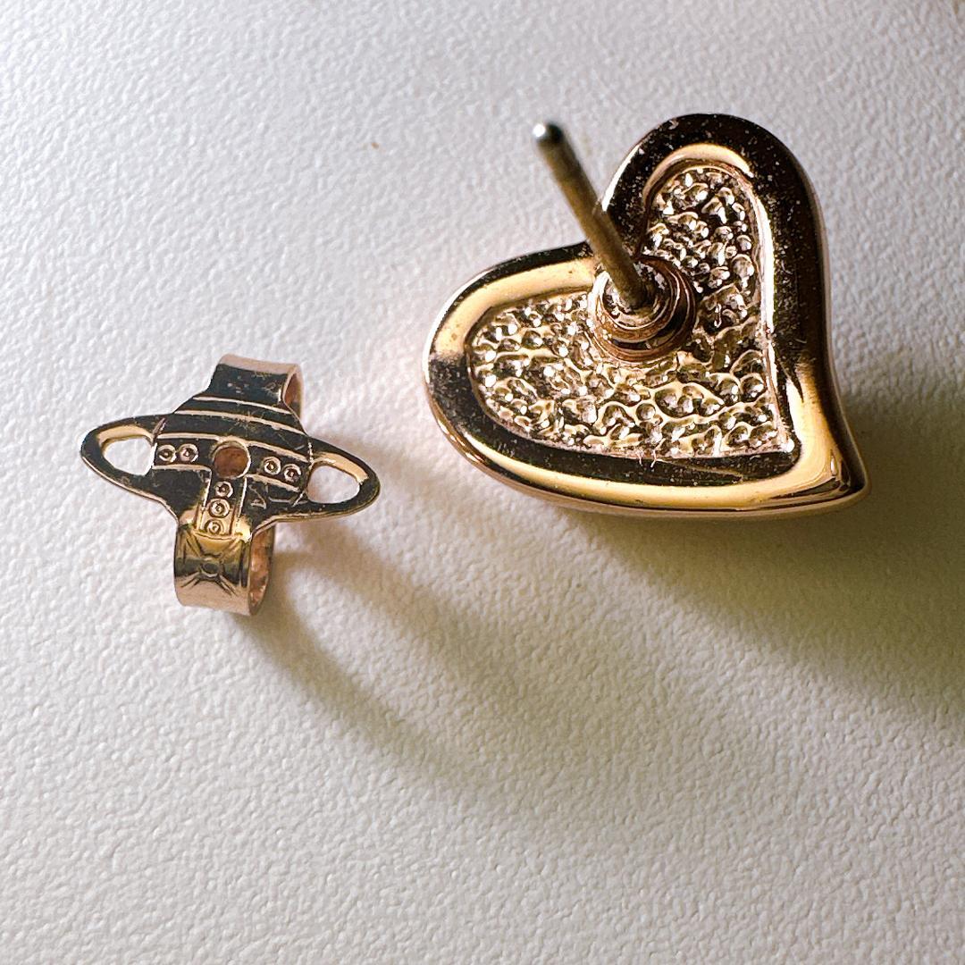 Vivienne Westwood ハート型イヤリング ピアス