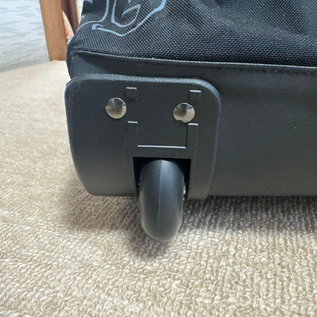 adidas ボストンバッグ キャスター付き