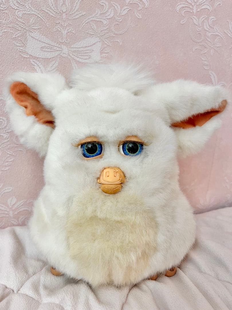 Furby 2（ファービー2）ドイツ語版　シュガースノー　ブルーアイ　可動品