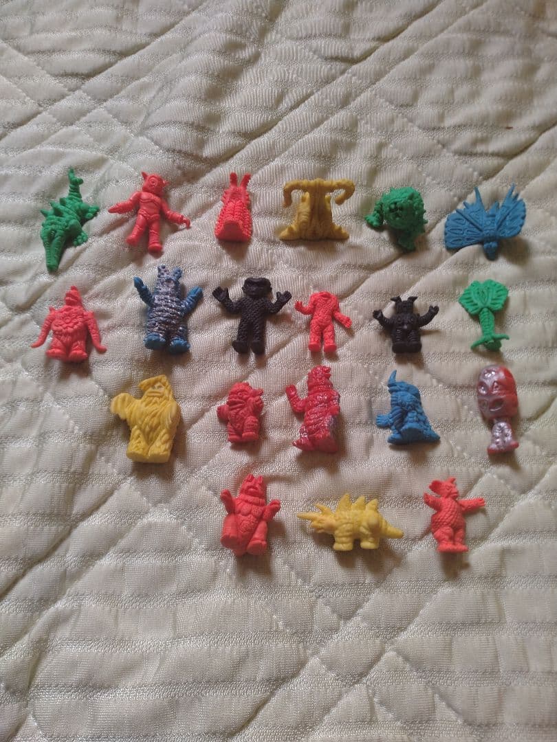 ウルトラマン消しゴム147体セット