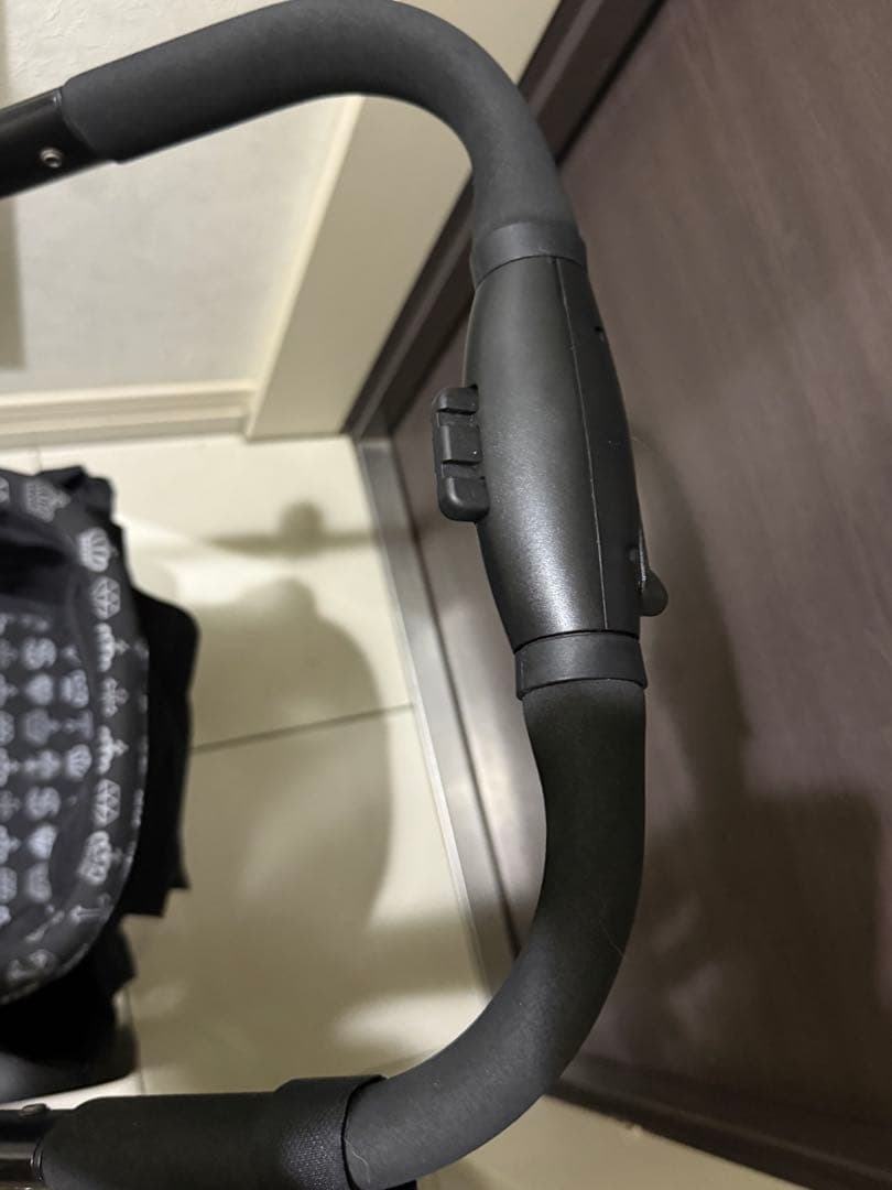 ペットパラダイス・ クリエイティブヨーコ・王冠三輪バギー・ペットカート