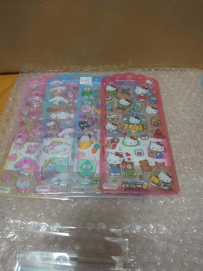 サンリオキャラクターシール　17枚　ぷくキラ　1枚　ドロップジェリーすりガラス風