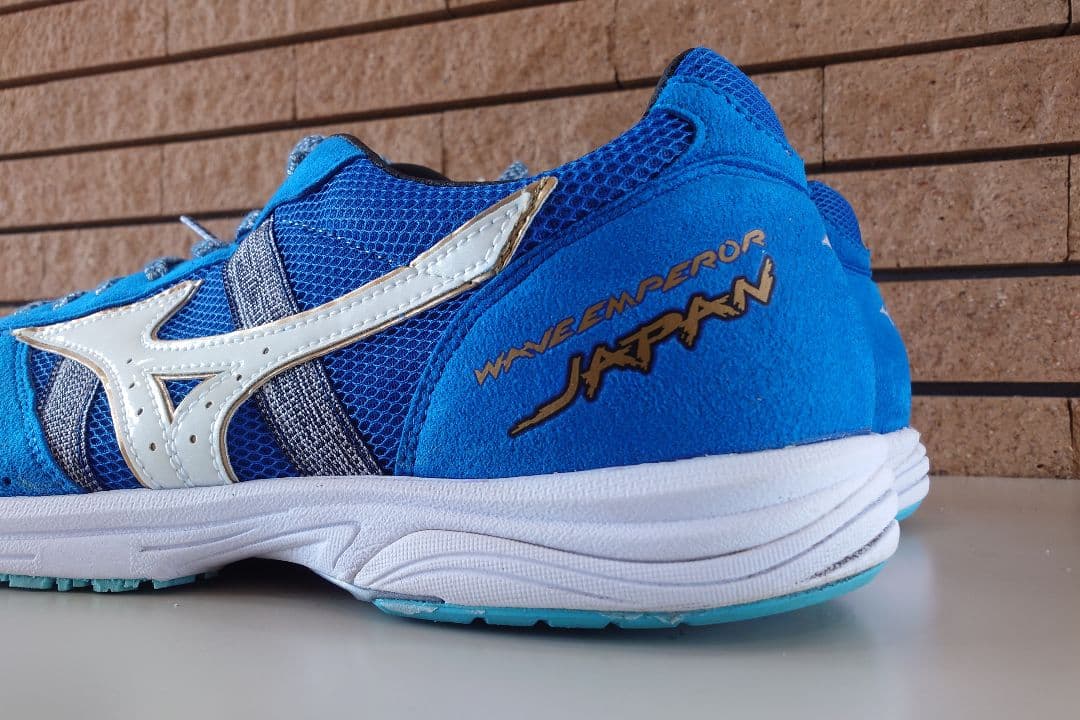 着用1回☆ミズノ ウェーブエンペラージャパン4 ランニングシューズ 27cm 青
