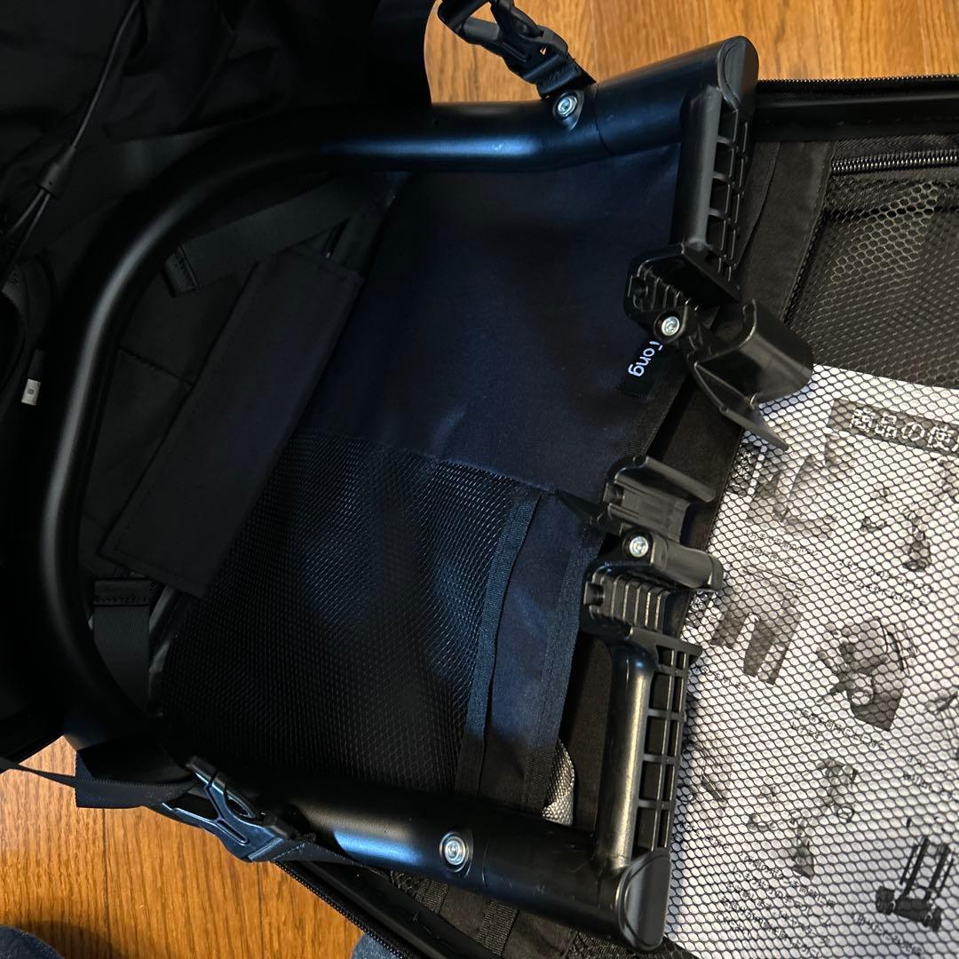 ホワイト ブラック キャリーカート 旅行用品　スーツケース　ベビーカーにもなる