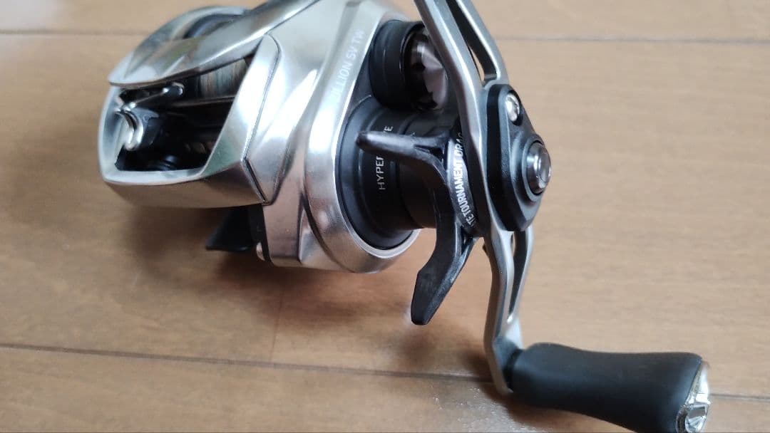 リール ZILLION SV TW 1000HL