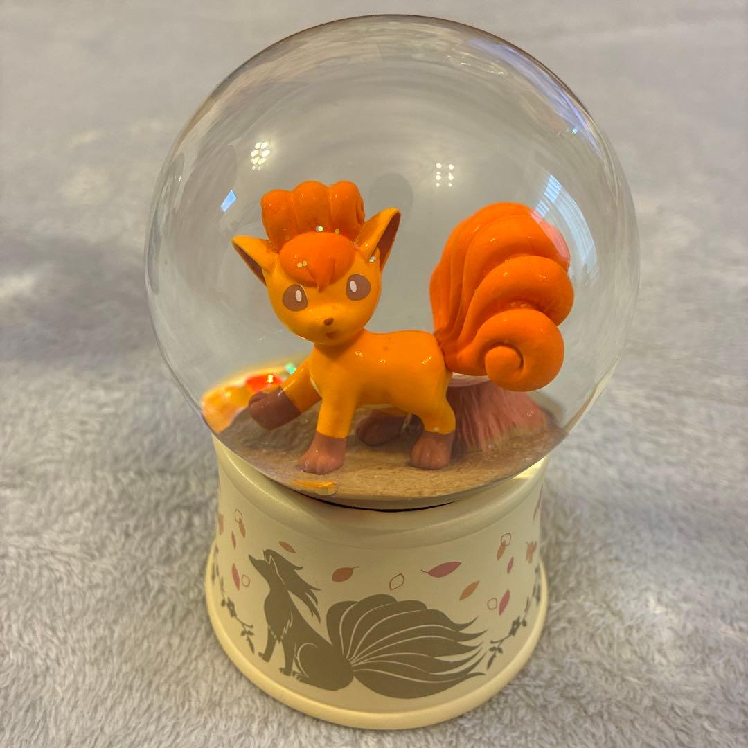 ロコン・アローラロコン スノードームセット　ポケモンセンター