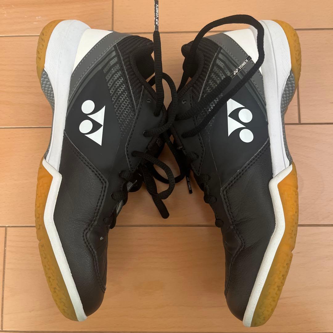 【美品】YONEX パワークッション65Z 23.5センチ