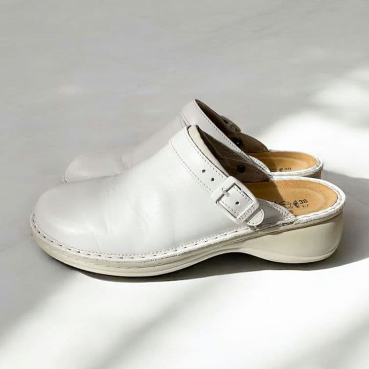 訳アリ NAOT IRIS サボサンダル ホワイト レザー ナオトアイリス 38