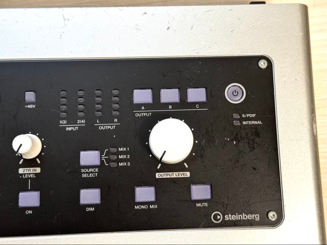 Steinberg UR28M USBオーディオインターフェース