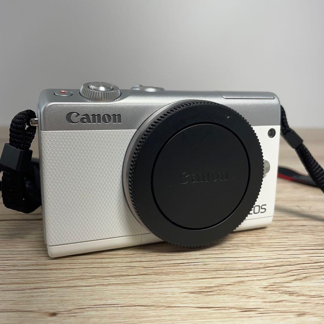 Canon EOS M100 ミラーレスカメラ レンズ付き D10