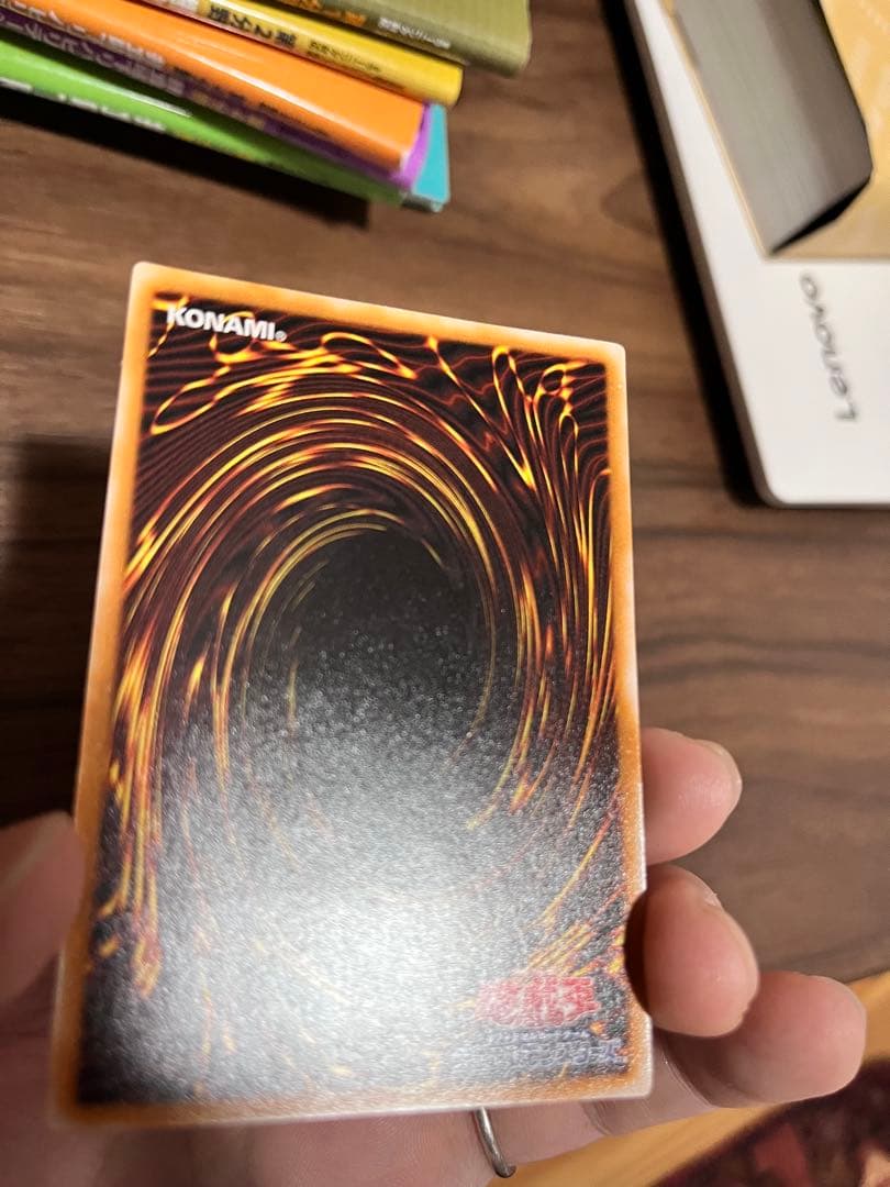 ブラック・マジシャン レリーフ　遊戯王カード