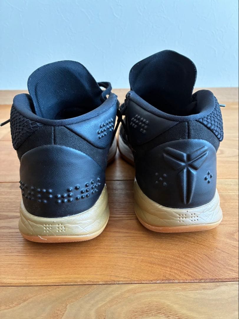 Nike Kobe シューズ ブラック/ゴールド